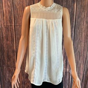 Blu Pepper size medium white boho peasant top with lace trim flowy summer